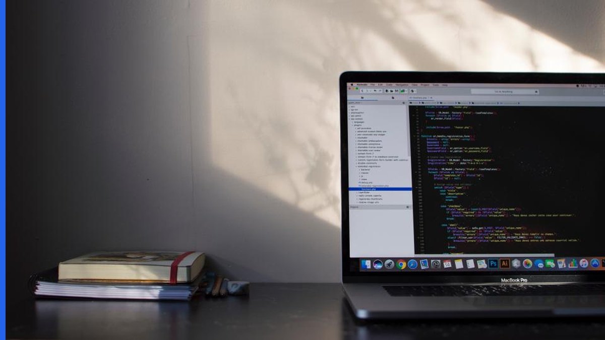 Best patent drafting software workflow on a laptop