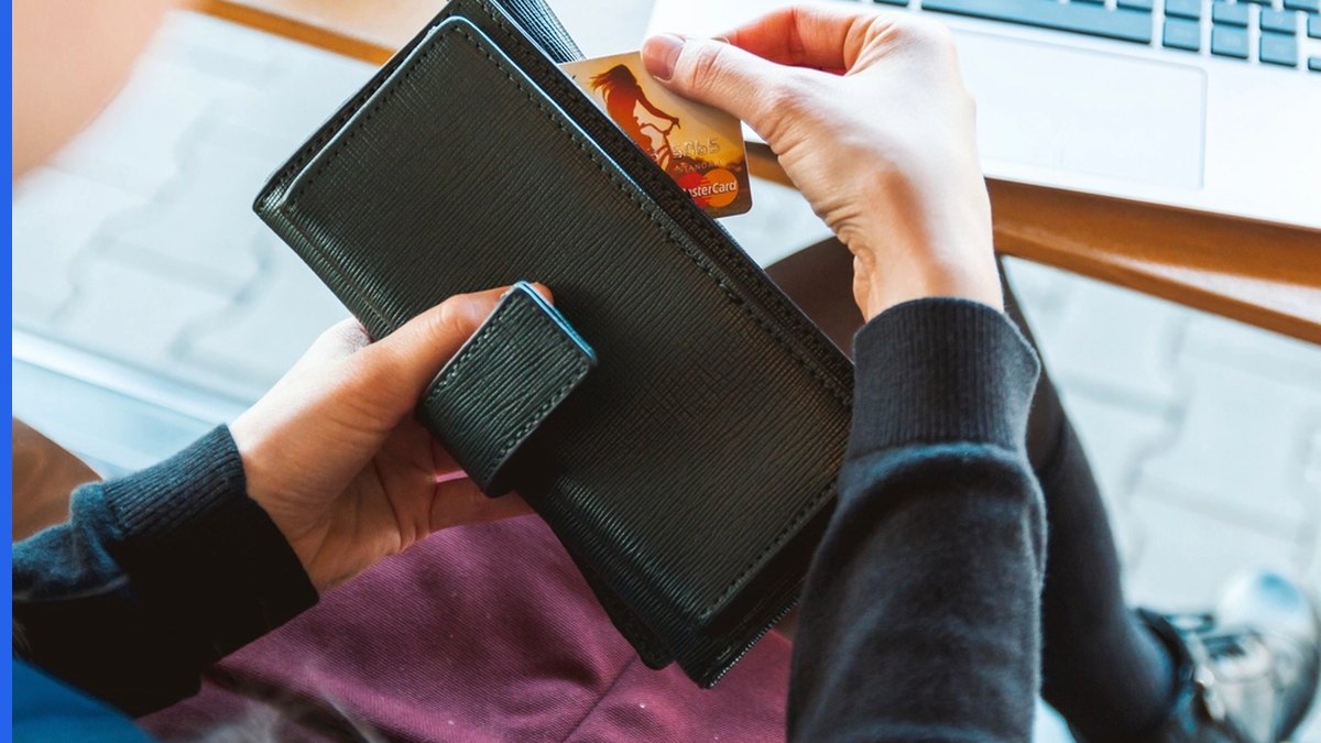 Reporting counterfeit listings through a marketplace takedown portal