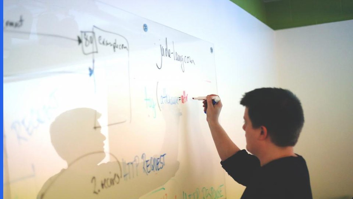 Team comparing a PattsyWave alternative for docketing